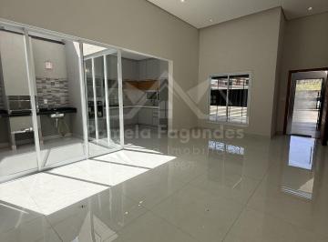 Foto 01 · Casa de 3 quartos à venda em Bragança Paulista-SP, Residencial Quinta dos Vinhedos: 2 salas, 2 banhe