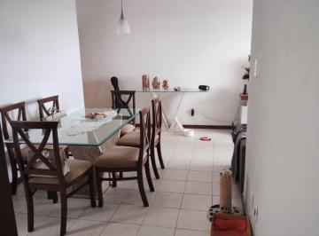Apartamento de 2 quartos, Salvador · 2/4 com Armários em Brotas