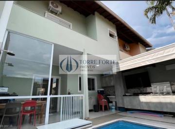 Casa · 134m² · 3 Quartos · 2 Vagas · Lindo sobrado com 134 m², 3 dormitórios, 1 suíte com closet + Ar e piscina