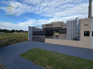 Casa · 114m² · 3 Quartos · 2 Vagas · Casa com piscina no Jardim Munique por R$ 720 mil