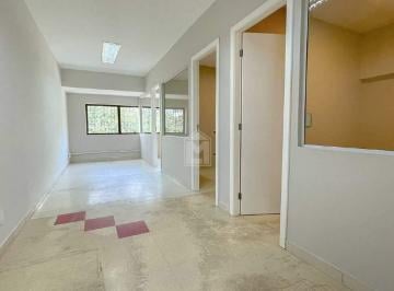 Casa · 436m² · 10 Quartos · Casa Comercial Estruturada 436m² em Localização Estratégica