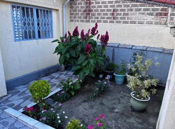 568515c0-3dfd-4cc0-8ce3-46d3134382fe · Elegante casa para venda em Cidade Dutra com 3 quartos, sendo 1 suíte, 55m²