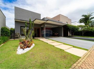 Casa · 226m² · 3 Quartos · 4 Vagas · Casa térrea com 3 suítes e escritório no Condomínio Reserva dos Vinhedos _ Louveira/SP