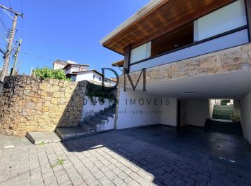 Casa · 200m² · 3 Quartos · 4 Vagas · Casa para ALUGAR com 3 suítes na Vila Oliveira em Mogi das Cruzes por R$ 5.500,00