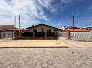 Casa · 237m² · 5 Quartos · 3 Vagas · Casa a Venda em Guaratuba, Balneário Eliane