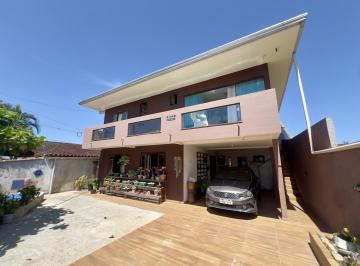 Casa · 313m² · 6 Quartos · 2 Vagas · Sobrado para Venda no Eliane com placa solar