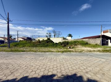 Terreno · 420m² · Excelente Terreno de Esquina apenas 200 metros do Mar em Guaratuba.