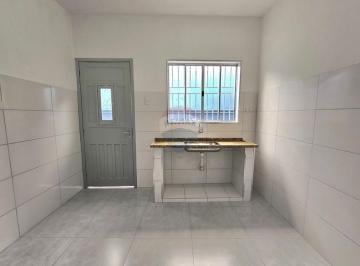 Casa · 38m² · 1 Quarto · 1 Vaga · Casa para locação, 38 metros, 01 quarto, cozinha, quintal, lavanderia e 01 banheiro.