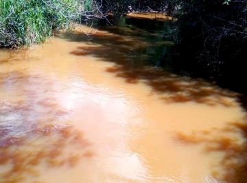 Foto 01 · SÍTIO COM NASCENTE E RIO EM LOCAL TRANQUILO E PRIVATIVO PROXÍMO HÀ ENTRE RIOS/MG