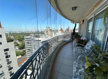 Apartamento de 3 quartos, São Paulo · Apartamento com 3 suítes e vista panorâmica para o Ibirapuera no Jardim América