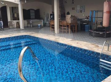 Imagem Principal · Sobrado à venda com 3 suítes em Vila Oliveira, Mogi das Cruzes