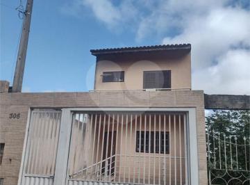 Imagem Principal · Sobrado à venda com 3 quartos, sendo 2 suítes,  em Vila Suissa, Mogi das Cruzes
