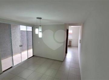 Imagem Principal · Sobrado à venda com 2 quartos, sendo 1 suíte,  em CÉSAR DE SOUZA, Mogi das Cruzes