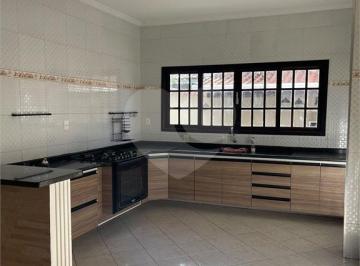 Imagem Principal · Casa à venda com 3 quartos, sendo 1 suíte,  em Jardim Camila, Mogi das Cruzes