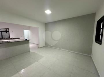Imagem Principal · Casa Térrea à venda com 3 quartos, sendo 1 suíte, em Vila Suissa, Mogi das Cruzes