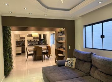 Imagem Principal · Casa à venda com 3 quartos, sendo 1 suíte, em Cidade Jardim, Mogi das Cruzes