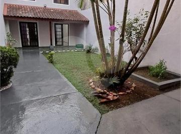 Imagem Principal · Sobrado à venda com 3 quartos, sendo 1 suíte,  em Vila Suissa, Mogi das Cruzes