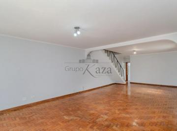 Casa · 200m² · 4 Quartos · 2 Vagas · Casa Sobrado - Itaim Bibi - 4 Dormitórios - 170m².