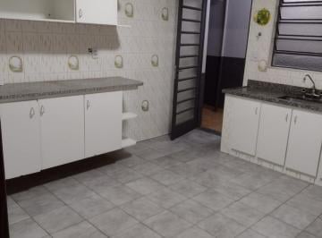 Casa de 2 quartos, Bragança Paulista · Casa em área mista com 3 Dormitórios 3 vagas na Vila Gato em Bragança Paulista