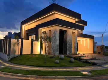 Casa · 177m² · 3 Quartos · 4 Vagas · Casa no Jardins Capri - Senador Canedo