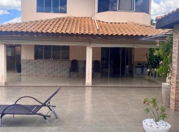 Casa · 250m² · 3 Quartos · 2 Vagas · Vende-se Sobrado no Portal do Sol I - Seu Refúgio de Conforto e Estilo!