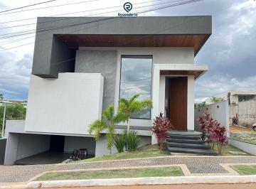 Casa · 245m² · 3 Quartos · 2 Vagas · Grand Trianon - Casa à venda no bairro Condomínio Residencial Grand Trianon - Anápolis/GO