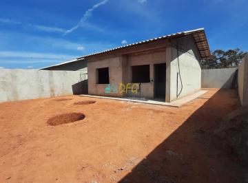 Casa · 70m² · 2 Quartos · 1 Vaga · Casa 2 quartos com quintal