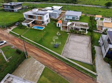 Casa de 5 quartos, Gravatá · Casa de alto padrão em condomínio fechado com 05 suítes e amplo espaço de lazer privativo!
