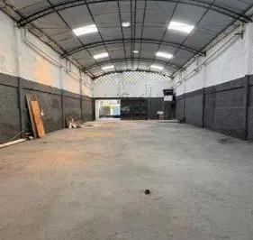 Comercial · 360m² · Galpão de 360m² em Boa Vista/ São Gonçalo, disponível para locação.