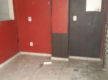 Comercial · 97m² · Loja de Rua com 3 Salas e 3 Banheiros no Centro do Rio de Janeiro