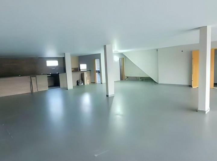 Foto do imóvel - Excelente sobreloja toda em porcelanato 90x90, ideal para diversos tipos de atividade