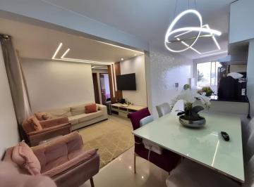 Apartamento de 3 quartos, Samambaia · 3 quartos suíte reformado armário planejado aceita financiamento QN 412 Samambaia norte