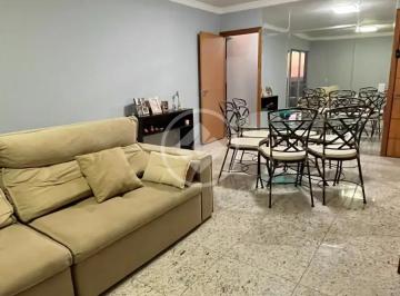 IMG_3463.jpeg · Apartamento com 165m2, 3 quartos, sendo 2 suítes, região central.
