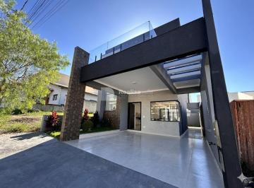 Casa · 170m² · 3 Quartos · 4 Vagas · Espaçoso de Verdade! Sobrado com 170m² e Suíte com Closet em Taubaté