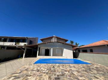 Casa · 224m² · 5 Quartos · 5 Vagas · Casa Com Piscina A 300 Metros do Mar