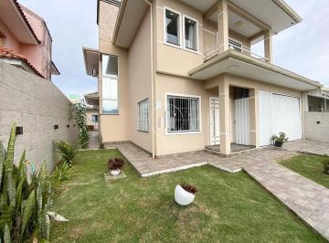 Casa · 271m² · 4 Quartos · 5 Vagas · Casa a venda com 4 Quartos 271m² - Biguaçu