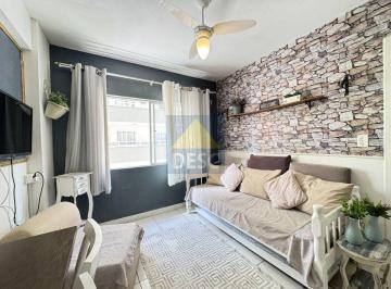 Apartamento · 1 Quarto · 1 Vaga · Apartamento mobiliado de 1 dormitório na quadra mar em Balneário Camboriu