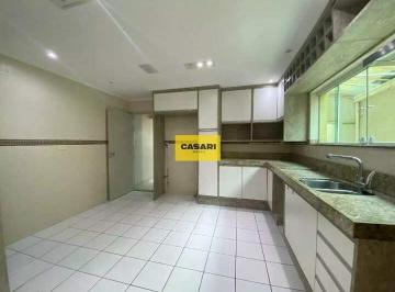 Casa · 127m² · 3 Quartos · 3 Vagas · Sobrado espaçoso de 126m² com 3 dormitórios, suíte, 4 banheiros e garagem para 3 carros em localizaç