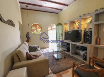 Casa · 150m² · 3 Quartos · 2 Vagas · Ótima casa de 3 quartos no Bairro Planalto!!