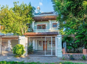 a5dbc01d-1fb7-4a48-90e4-408eaf1db0d2 · Casa com 3 quartos no bairro Tristeza.