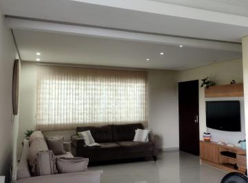 Foto 01 · Apartamento, Jardim Belvedere, Itabira, MG