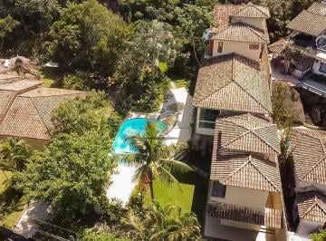 Casa · 320m² · 6 Quartos · 3 Vagas · Casa em Engenho D'água  -  Ilhabela