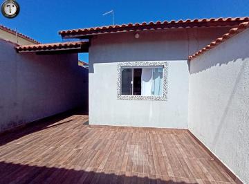 Foto 01 · Casa à venda em Itanhaém-SP, bairro Gaivota: 2 quartos, 1 suíte, 1 sala, 1 banheiro, 3 vagas de gara