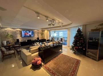 125011892279285dd4ea4900040459c6bd166da9 · Apartamento de Alto Padrão com Vista Mar – Centro de Florianópolis