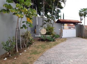 Casa · 250m² · 3 Quartos · 4 Vagas · Jardim do Lago Atibaia - 403m de terreno