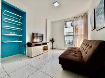 Apartamento de 2 quartos, Florianópolis · Apartamento 2 dormitórios no Centro de Florianópolis | Mobiliado e reformado