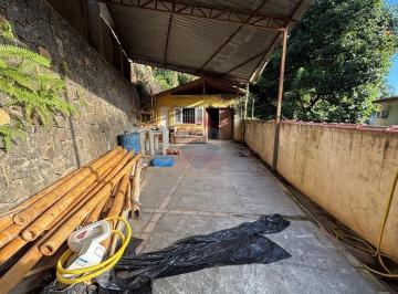 Casa · 239m² · 1 Quarto · 1 Vaga · Galpão Amplo em Itaguassú - Ótimo Preço!