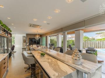 Casa · 557m² · 3 Quartos · 5 Vagas · Casa em Condomínio no Paysage Curityba, 03 Suítes, 05 Vagas, São João, Curitiba.