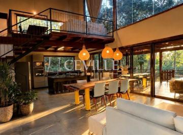 Casa · 300m² · 4 Quartos · 4 Vagas · Casa Imponente | 4 quartos | lote de 1.000 m²