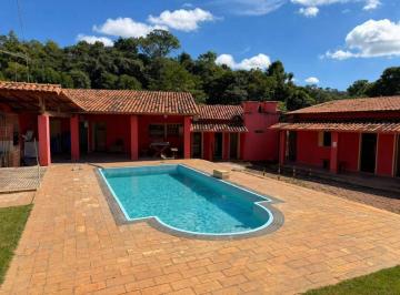 Rural · 1734m² · 6 Quartos · 2 Vagas · Sítio a Venda - 1,734 m² de conforto e natureza no Bairro Boa Vista.
